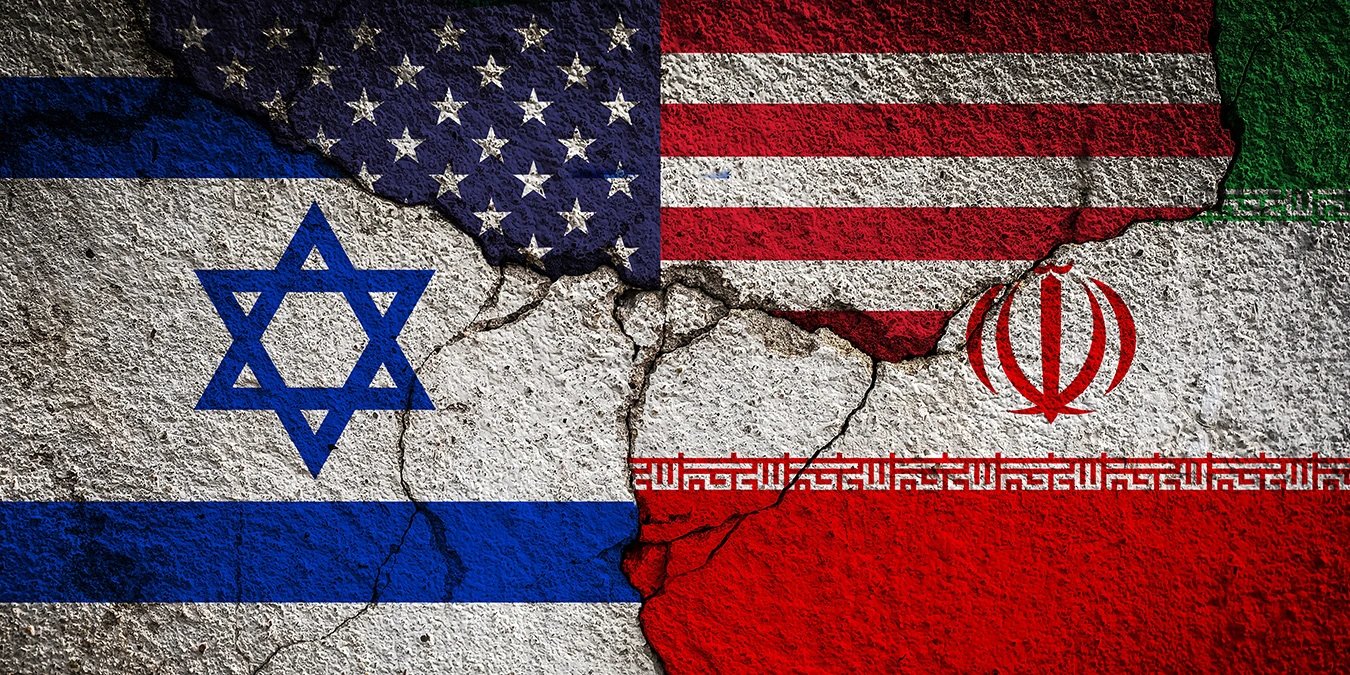 Трамп возобновляет войну с Ираном после срыва соглашения по Ормузскому проливу