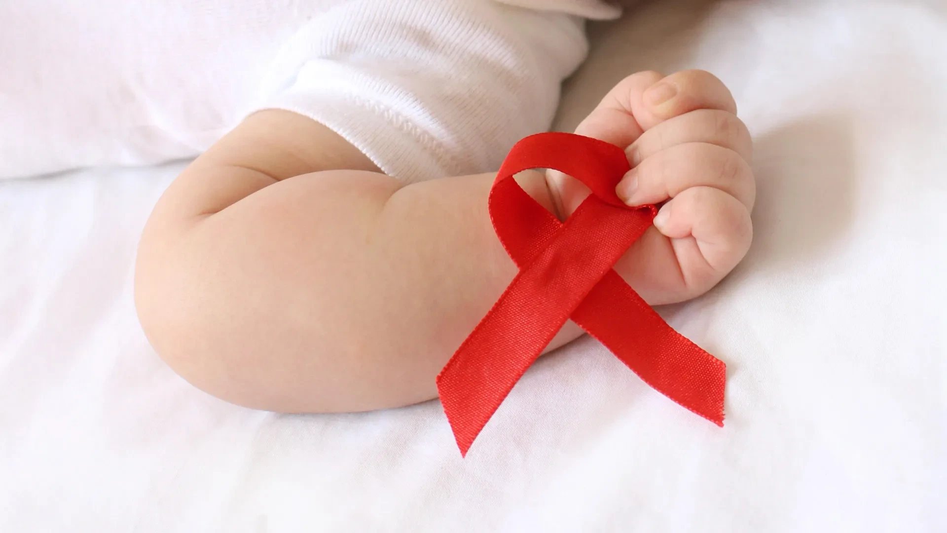 Исследователи OHSU выяснили, что тройная терапия очистила новорождённых приматов от ВИЧ