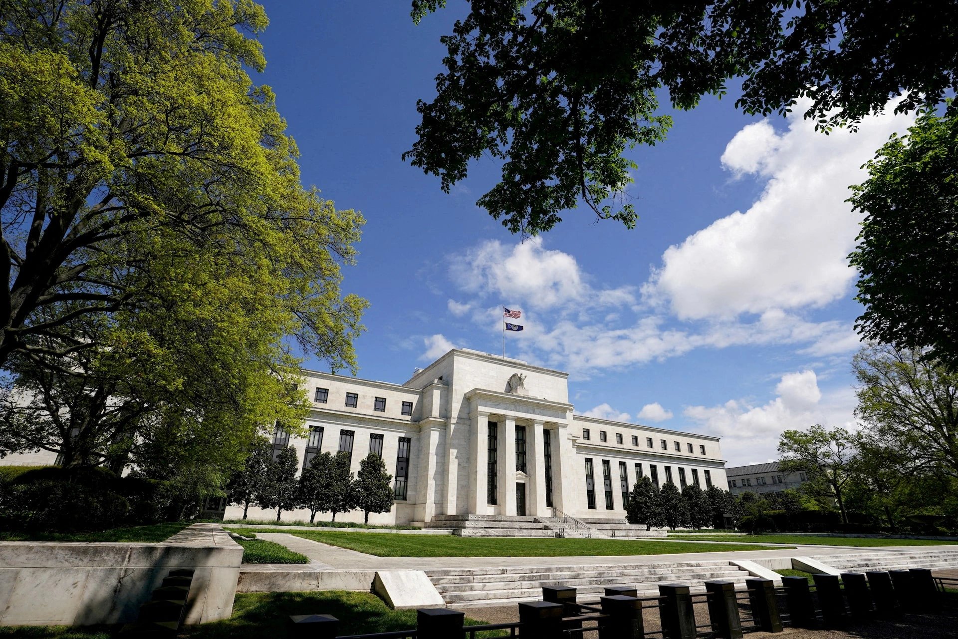 Протоколы ФРС показали, что несколько политиков были готовы повысить ставку на июльском заседании