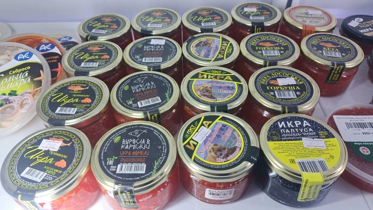 Fake Russian salmon caviar floods Kazakhstan stores without proper labeling