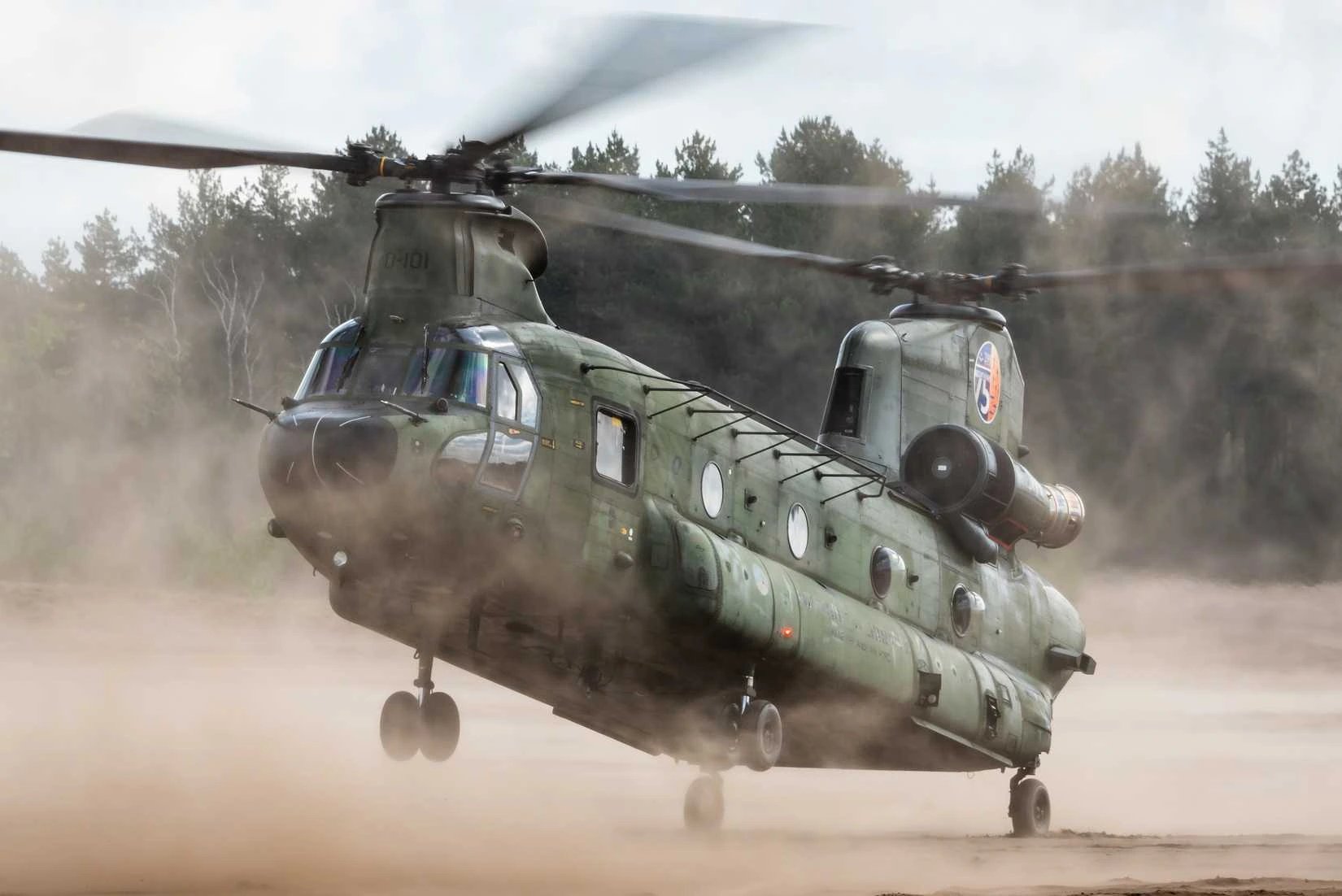 Армия США заключила контракт на $472 млн с Collins Aerospace на модернизацию CH-47F Block II