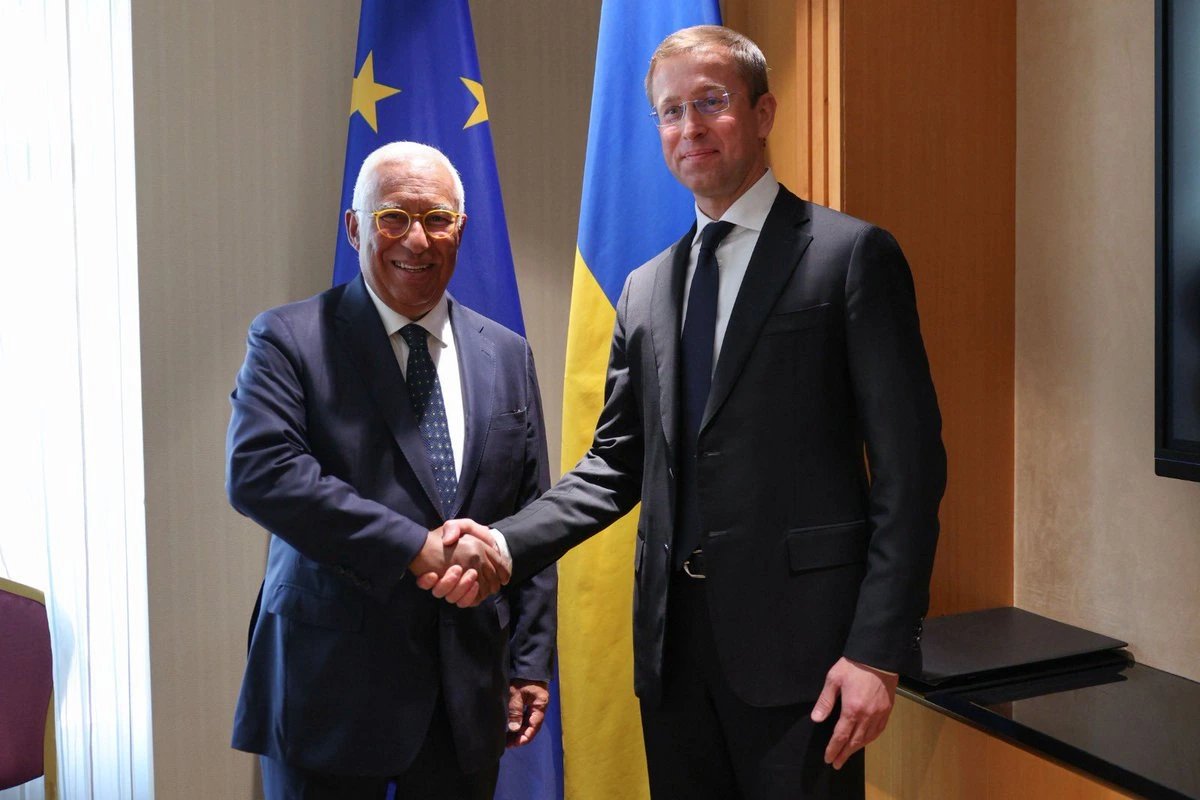 ЕС обещает продолжать поддержку Украины в День независимости