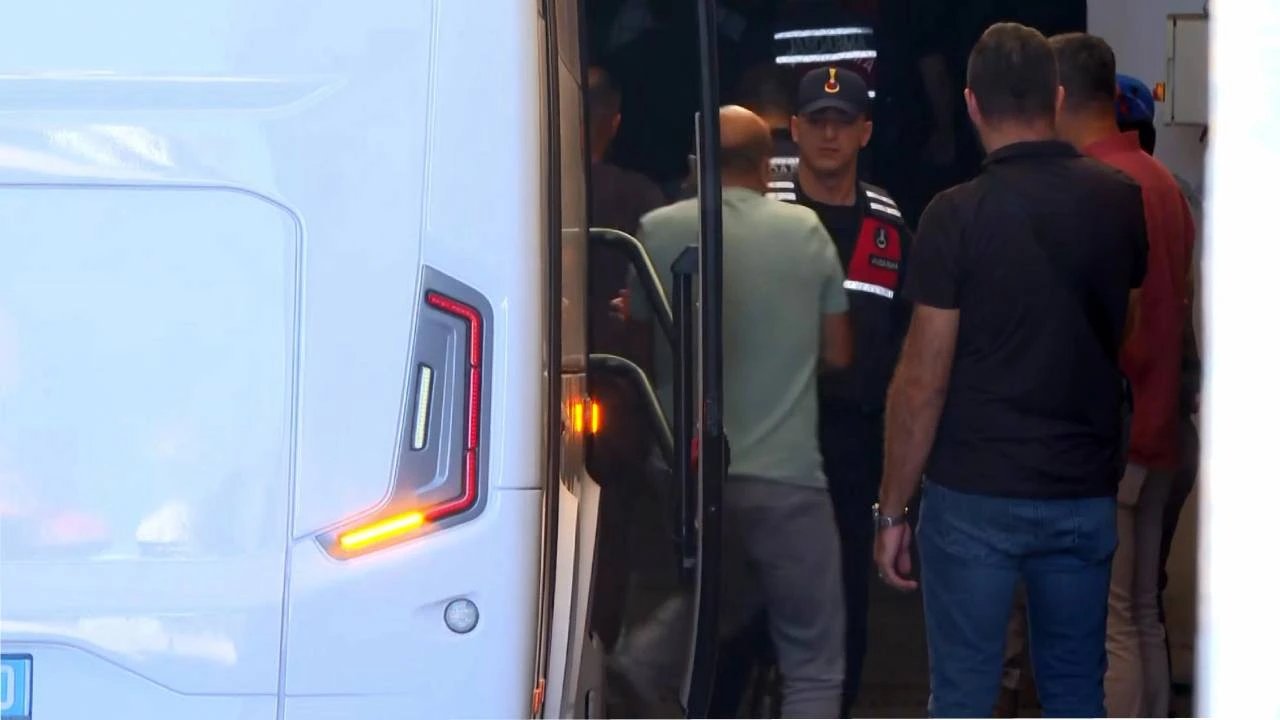 В Кемере задержаны 27 человек по делу о махинациях с землёй казны на 10 млрд лир