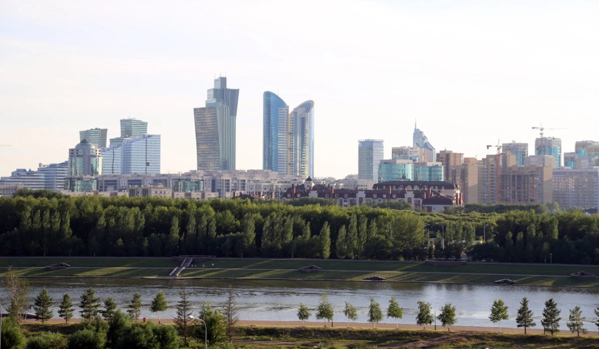 С 1 сентября в Казахстане вступят в силу изменения в школах, пенсиях и налогах