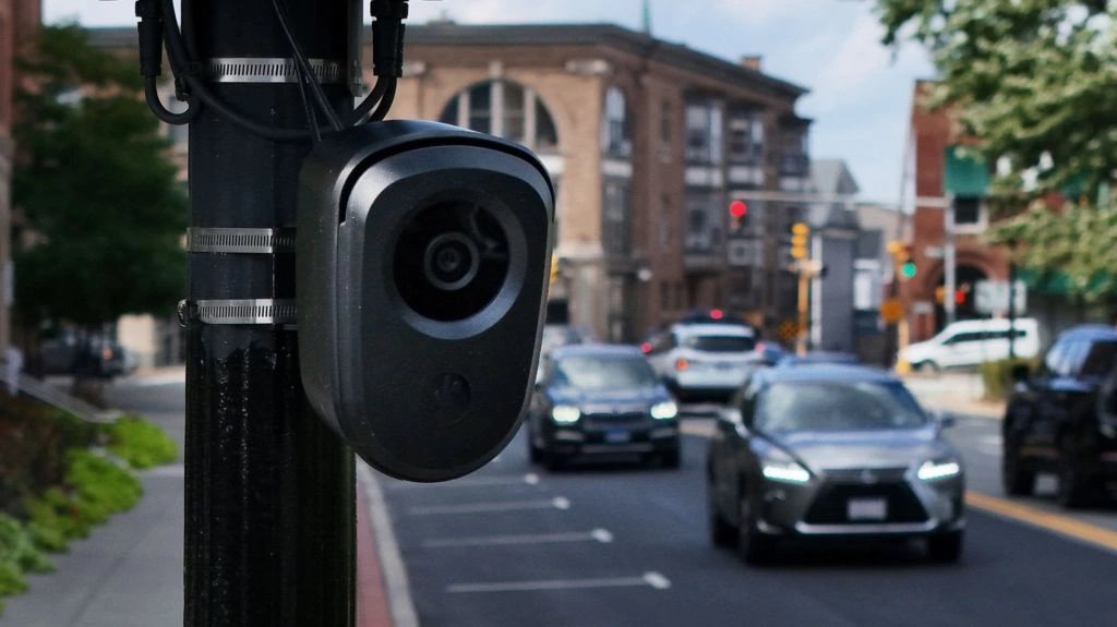 Камеры наблюдения Flock Safety подвергаются саботажу на фоне опасений о приватности