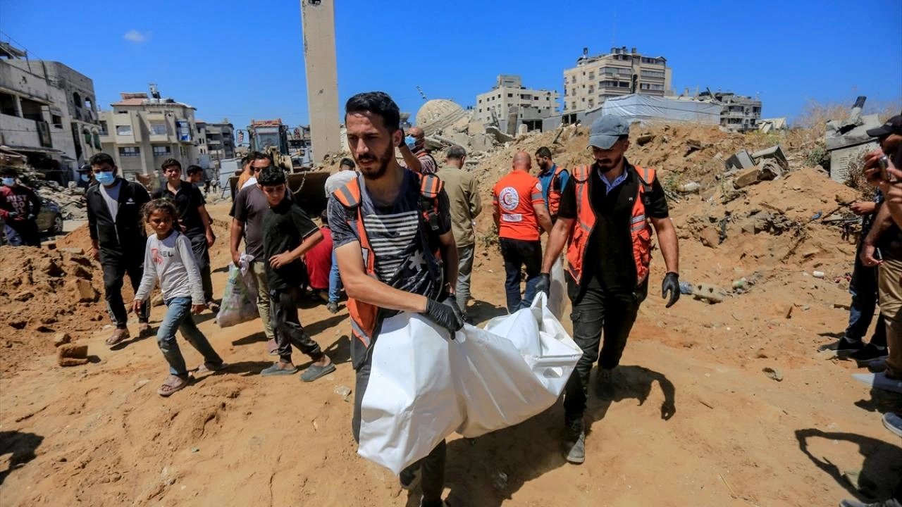 Израильский дрон убил девочку в первый день учебы в Газе