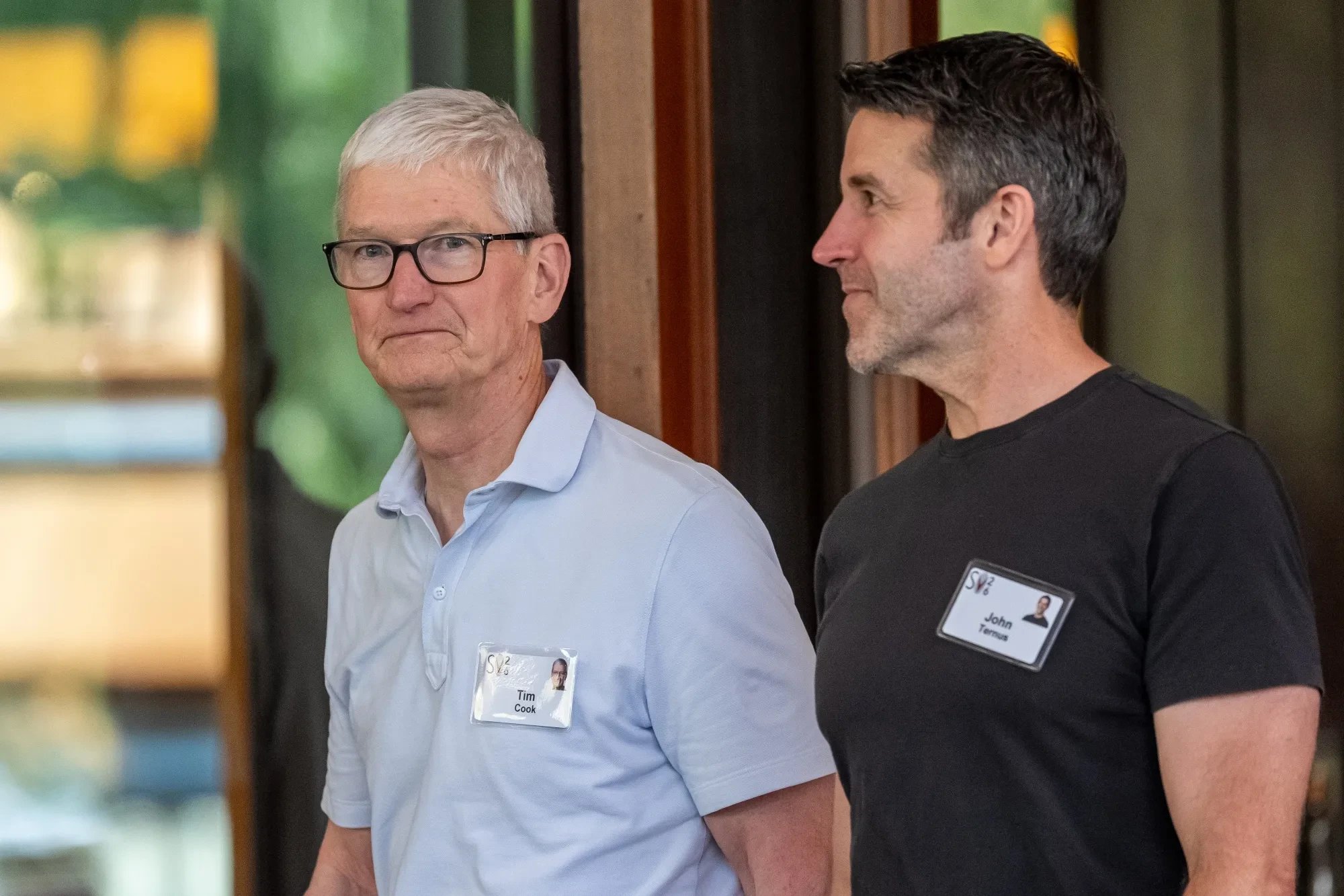 Тим Кук покинул пост гендиректора Apple после 15 лет работы