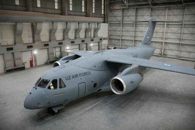 Embraer представила первый C-390 Millennium для ВВС Узбекистана