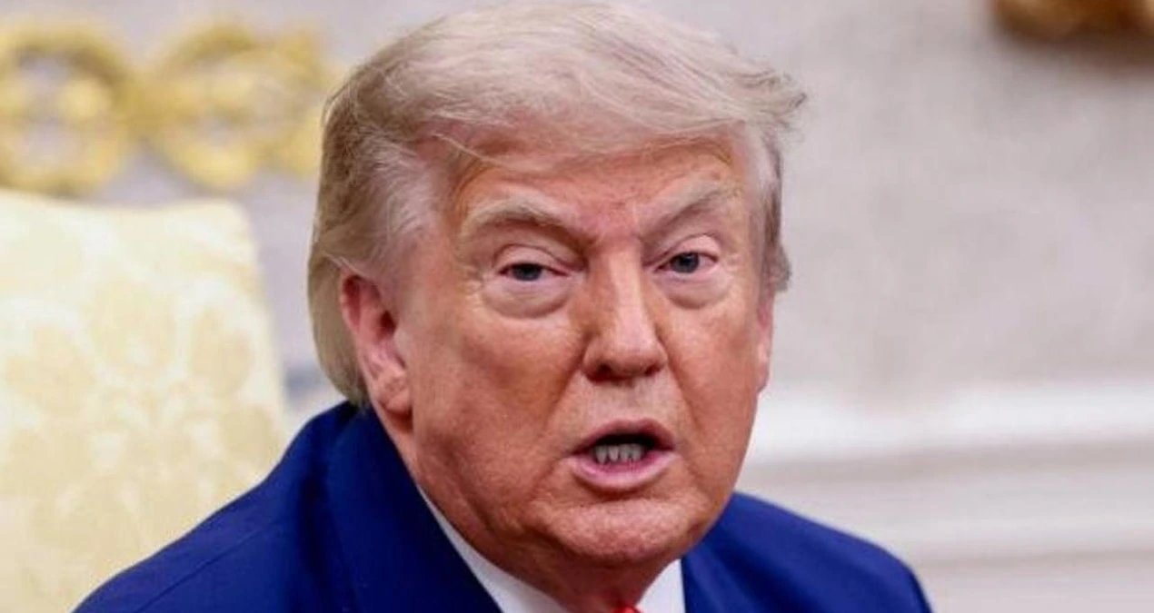 Трамп заявил, что хуситы позвонили и не хотят воевать с США, а Ормузский пролив под контролем