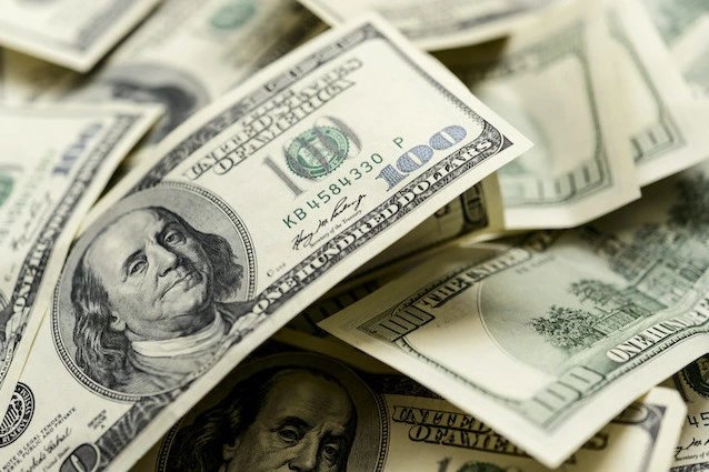 Нацбанк Кыргызстана продал $196,2 млн в ходе валютной интервенции 10 августа