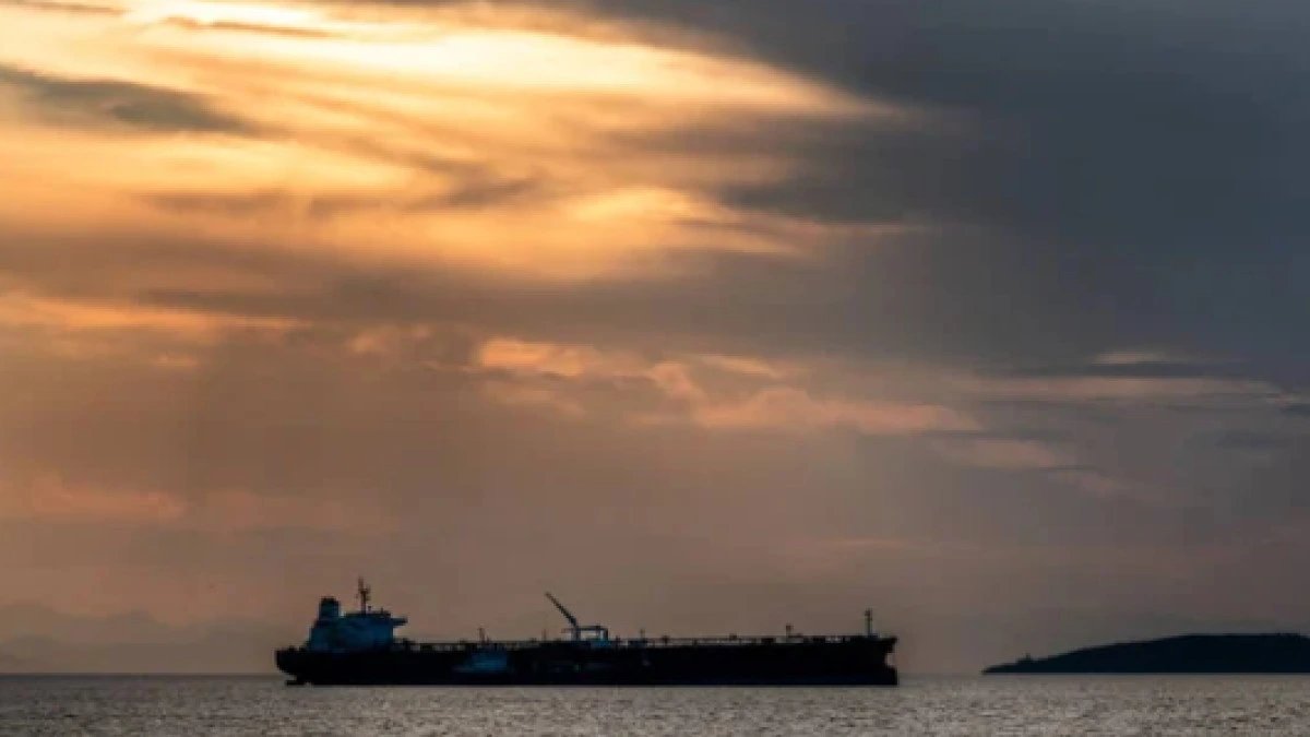 Axios сообщает, что США организовали скрытый маршрут нефти через Ормуз без согласия Ирана