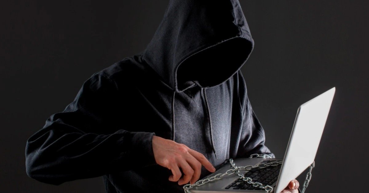 В Астане задержаны четверо за рассылку 150 тыс. фишинговых SMS через SMS-бластер
