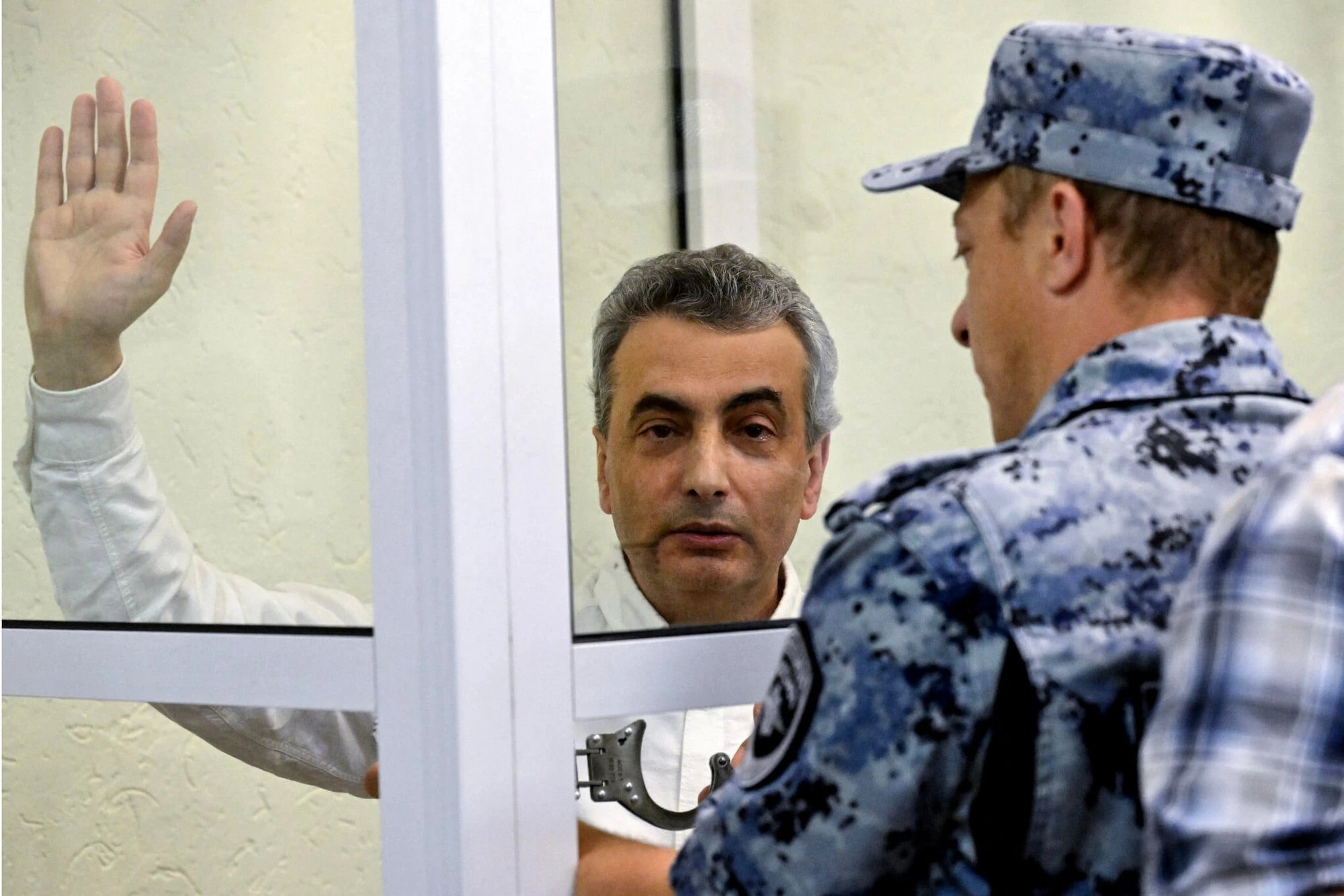 Суд в России приговорил зампреда «Яблока» Льва Шлосберга к 11 годам колонии